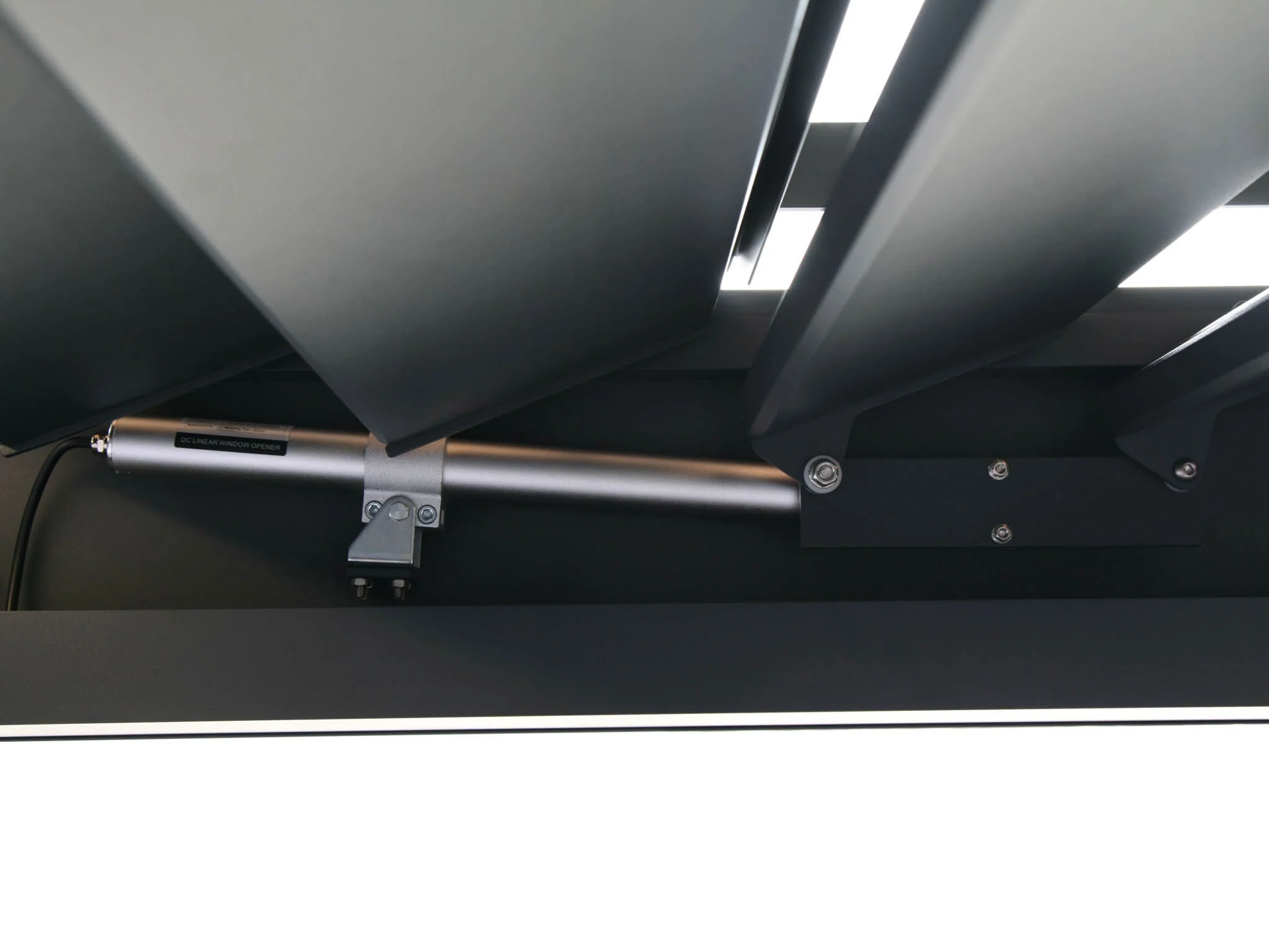 PERGOLUX Skydance S2 - Image 26